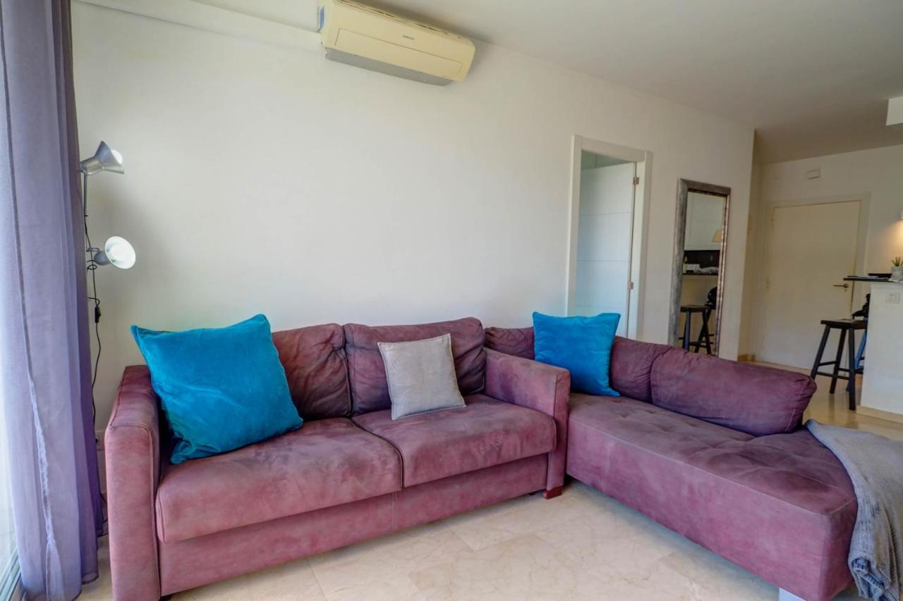 Mediterraneo Seaview Apartment By Hello Homes シッチェス エクステリア 写真