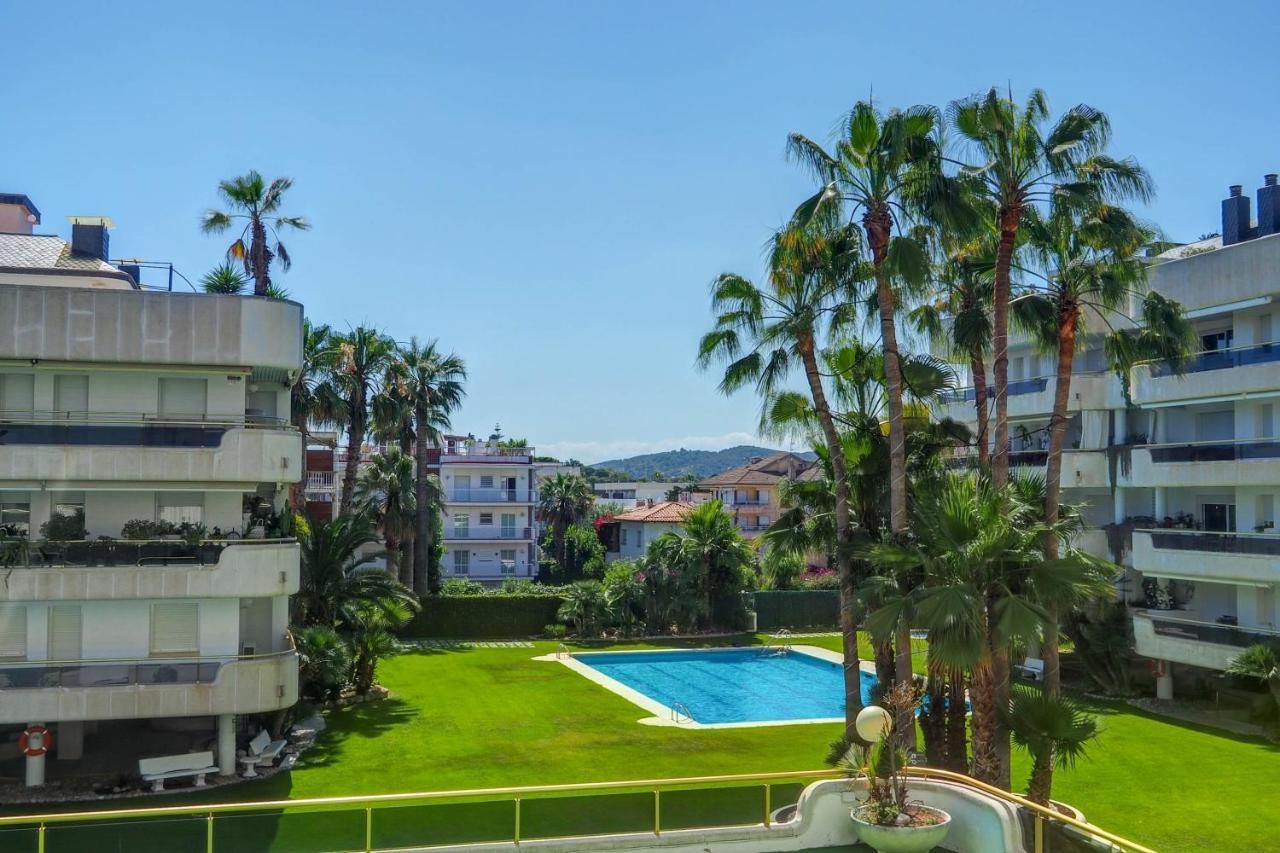 Mediterraneo Seaview Apartment By Hello Homes シッチェス エクステリア 写真