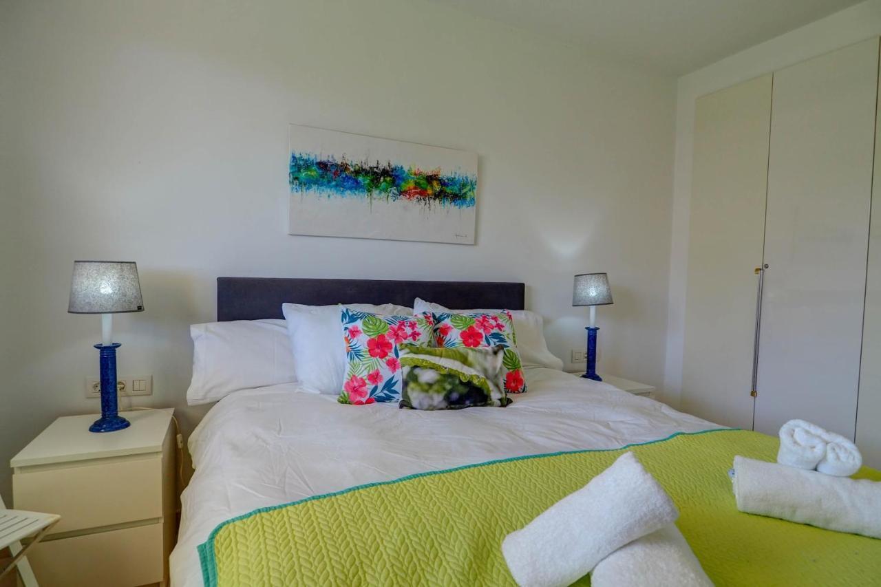 Mediterraneo Seaview Apartment By Hello Homes シッチェス エクステリア 写真