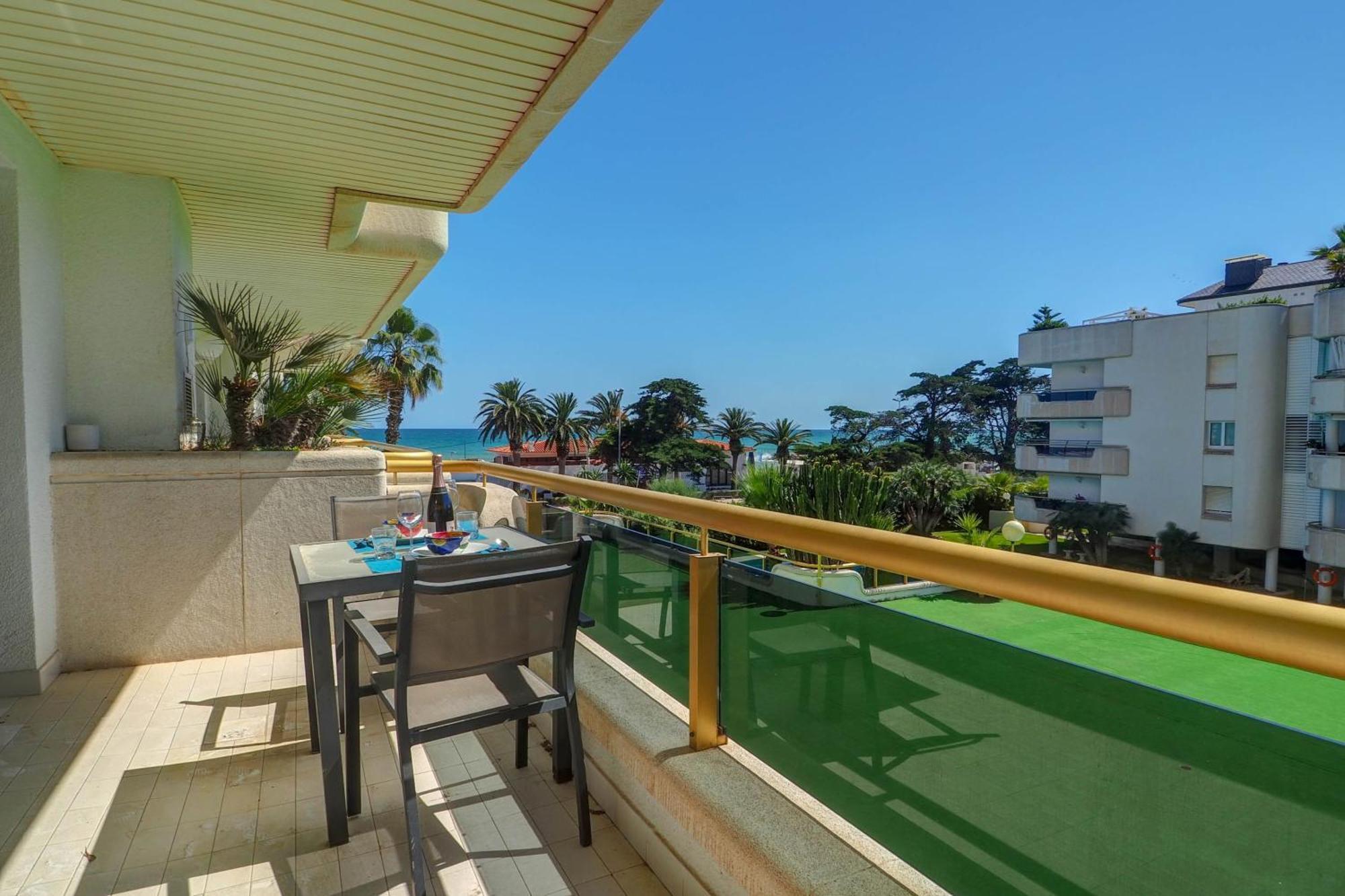 Mediterraneo Seaview Apartment By Hello Homes シッチェス エクステリア 写真