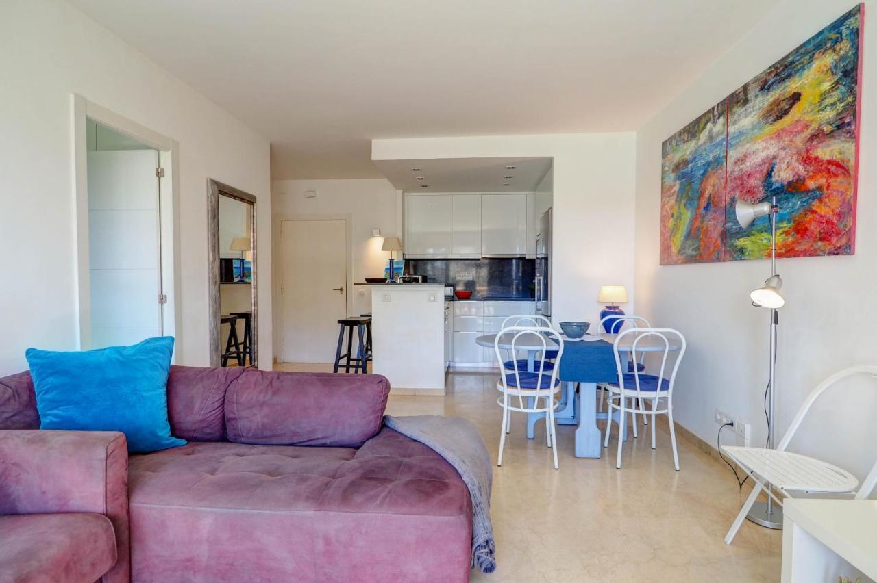 Mediterraneo Seaview Apartment By Hello Homes シッチェス エクステリア 写真
